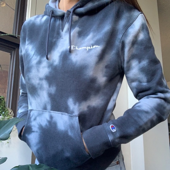 Champion Tops - Champion cropped tie dye Hoddie